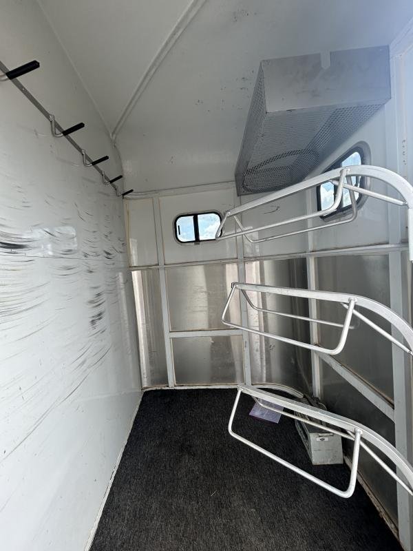 2000 Morgan Built 3 Horse Bumper Pull Horse Trailer image 11