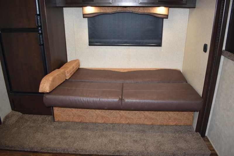 2020 Bison Laredo 3 Horse Trailer with 11′ Short Wall image 16