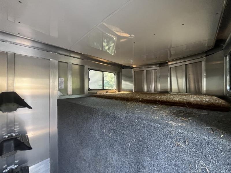 2019 Shadow 2+1 Gooseneck image 3