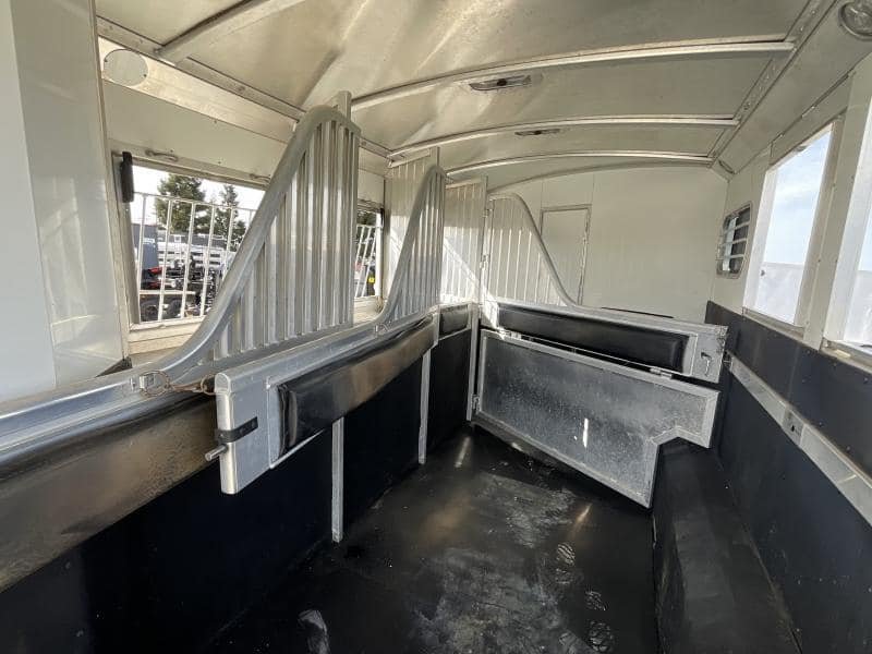 2008 4-Star Trailer 4 horse 12ft Outlaw LQ image 13