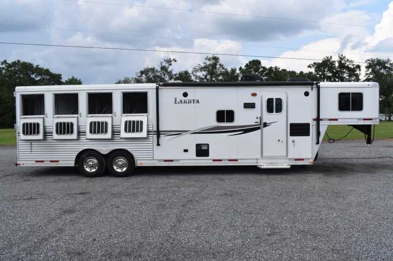 2013 Lakota Charger 8411LQ 4 Horse Trailer with 13′ Short Wall image 2