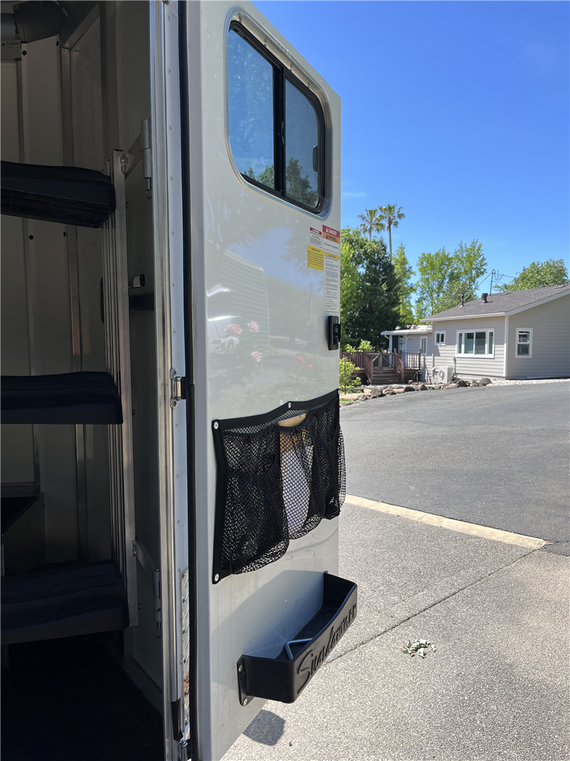 2013 Sundowner Trailers Sportman 3 Horse Triler image 12