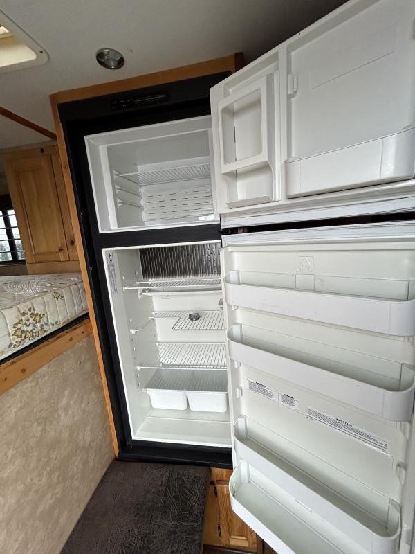 2002 Silverado 3h GN All Aluminum Weekender image 13