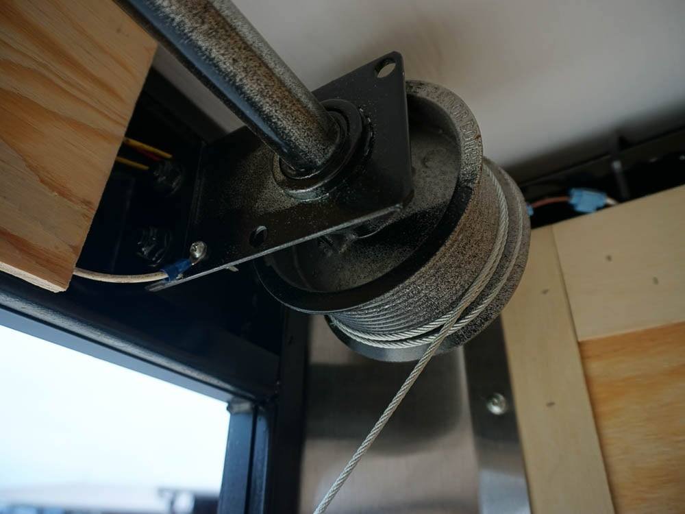 6x12 Enclosed Trailer Red V-Nose Blackout Package 3,500lb Axle Storage image 16