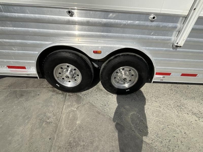 2008 4-Star Trailer 4 horse 12ft Outlaw LQ image 19