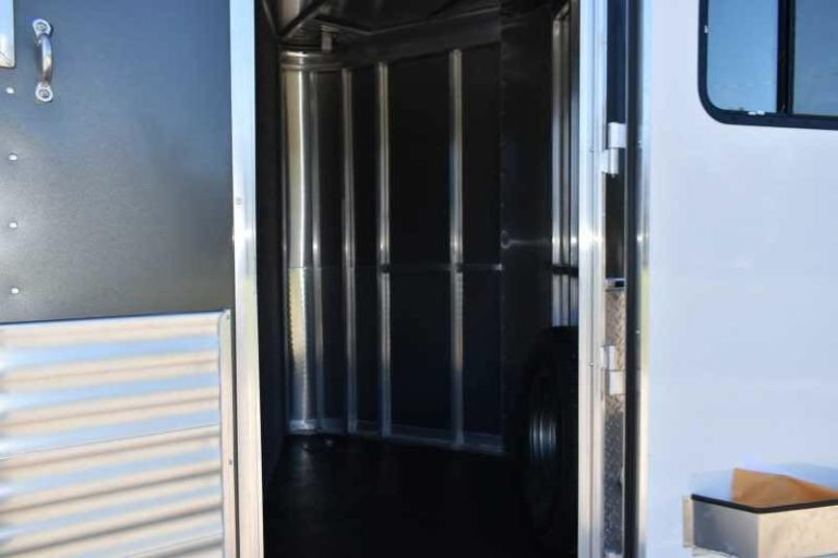 2018 Lakota 83HBPSL 3 Horse Trailer image 3