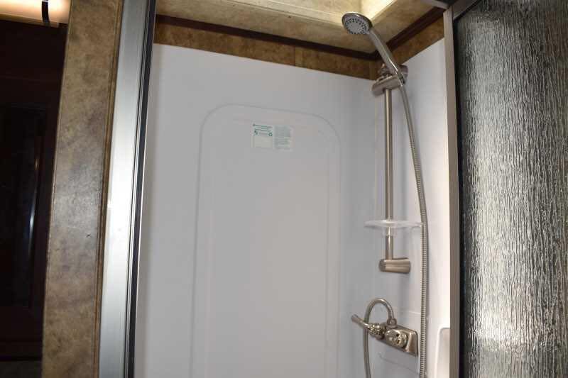 2017 Exiss Escape 7308LQ 3 Horse Trailer with 8′ Short Wall image 20