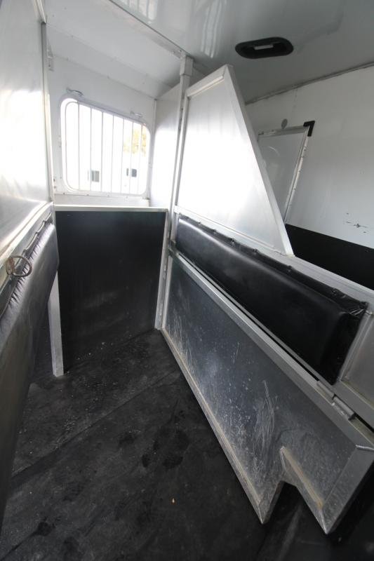 2008 Lakota 8415 w/Slide out 4 Horse Trailer image 26
