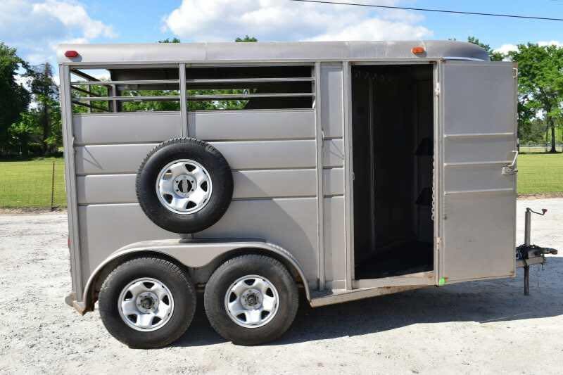 2010 Calico 2 Horse Trailer image 13