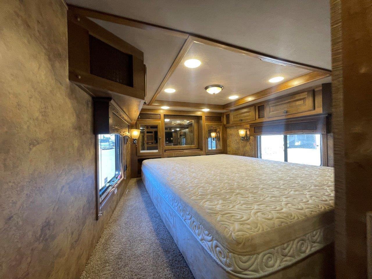 2015 Lakota Bighorn Edition 8414 4 Horse Trailer With Living Quarters “1 Slide” image 18
