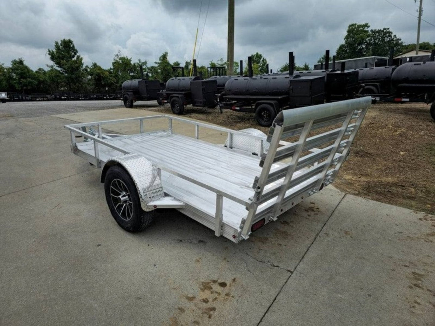 5' x 10' Aluminum Utility Trailer W Gate and Mag Wheels 3500lb Axle image 6