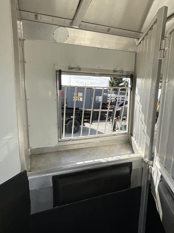 2008 4-Star Trailer 4 horse 12ft Outlaw LQ image 28