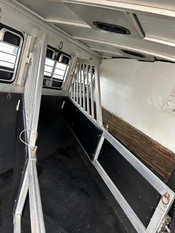 2002 Silverado 3h GN All Aluminum Weekender image 9