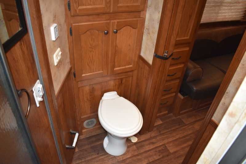 2013 Lakota Charger 8411LQ 4 Horse Trailer with 13′ Short Wall image 22