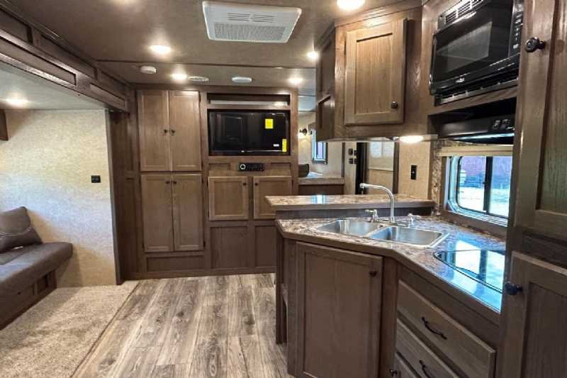 New 2024 Lakota 8313RKBGLQ Charger 3 Horse Trailer with 13′ Short Wall image 13