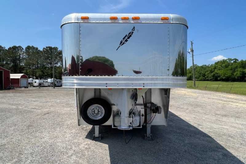 2006 Featherlite 8412LQ 4 Horse Trailer with 12′ Short Wall image 4