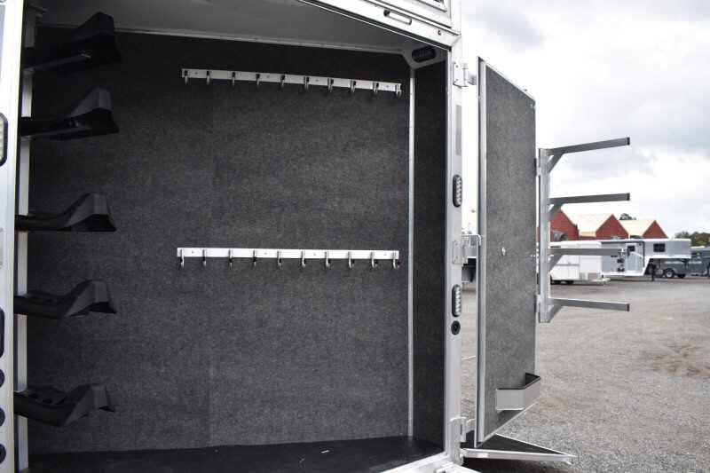 2021 Lakota BigHorn 8519TBB 5 Horse Trailer with 19′ Short Wall image 21