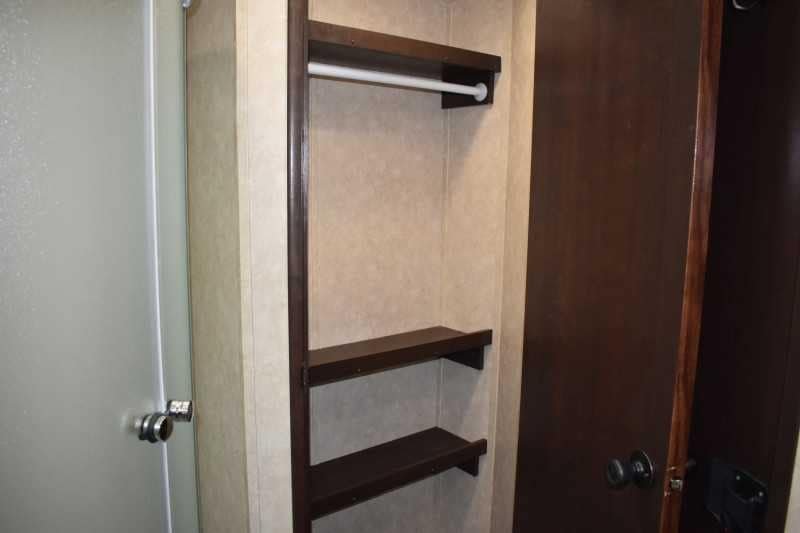 2020 Bison Laredo 3 Horse Trailer with 11′ Short Wall image 23