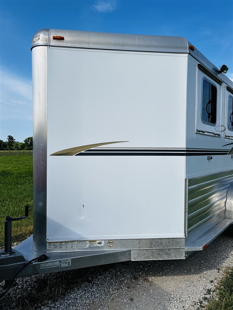 2015 4 Star 2 Horse Slant Load Bumper Pull image 13