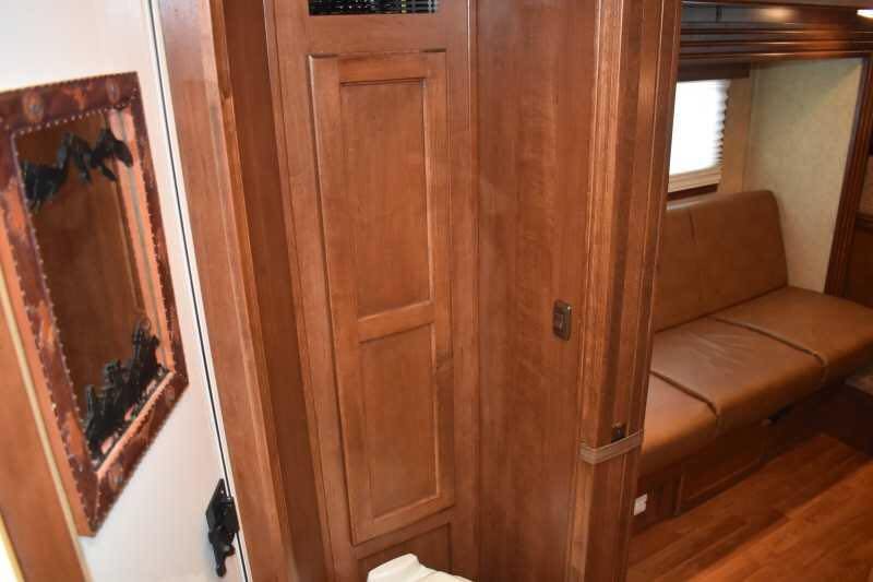 2014 Shadow 7208GLQ 2 Horse Trailer with 8′ Short Wall image 19