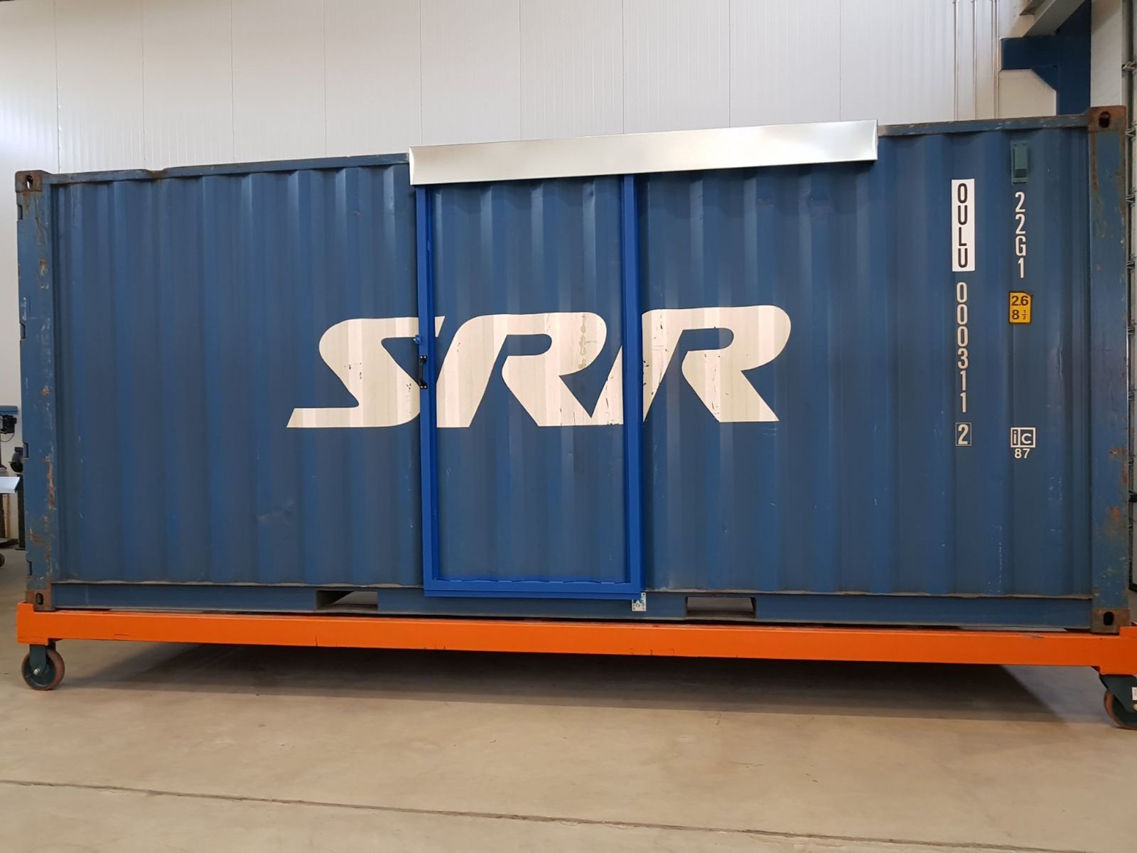 20ft Hi Cube Container (9′ 6″ high) suitable for IBC storage Sliding Door image 5