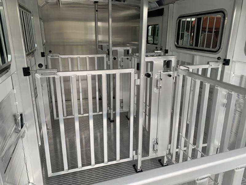 2020 19′ CIMARRON BUMPER PULL 6 PEN STOCK TRAILER image 5