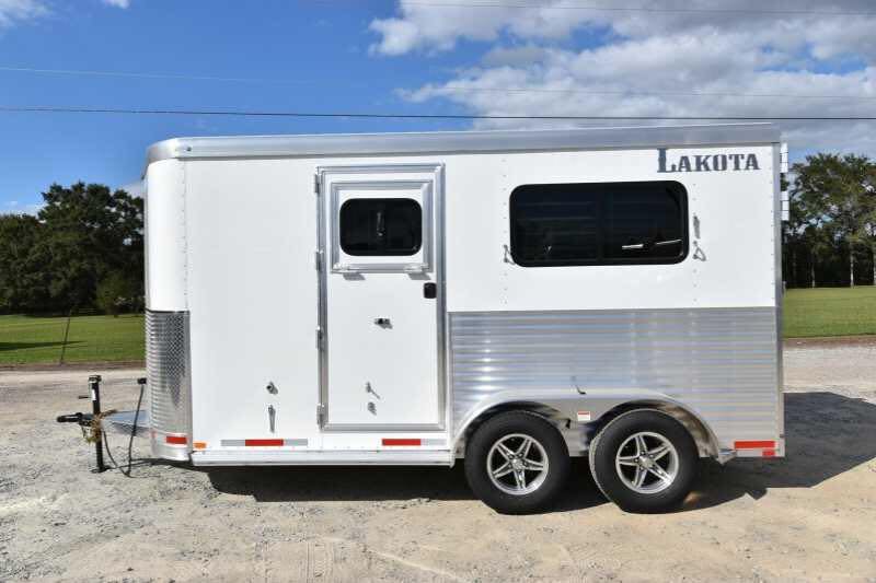 2018 Lakota 2HBPST 2 Horse Trailer image 6