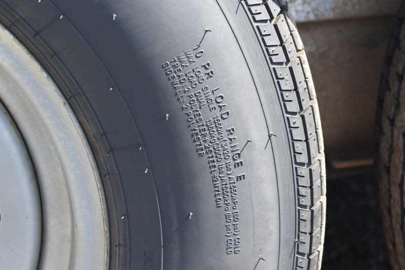 2014 Sundowner 2 Horse Gooseneck Trailer image 14