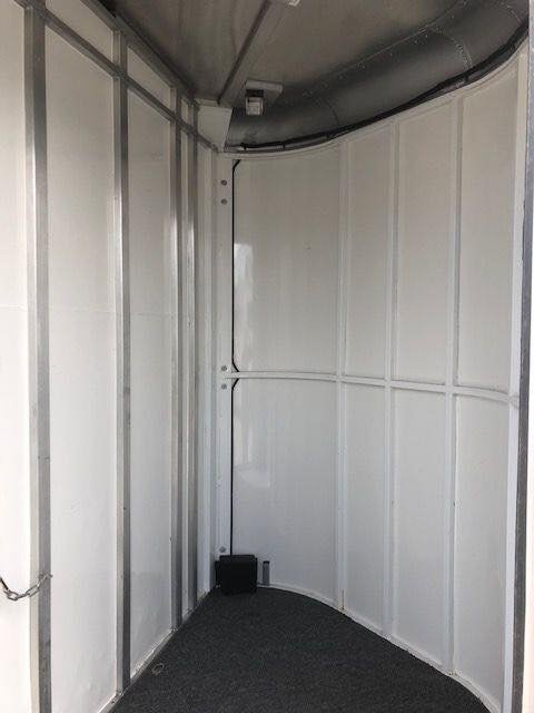 2010 Merhow 3 Horse Slant Load Bumper Pull image 7