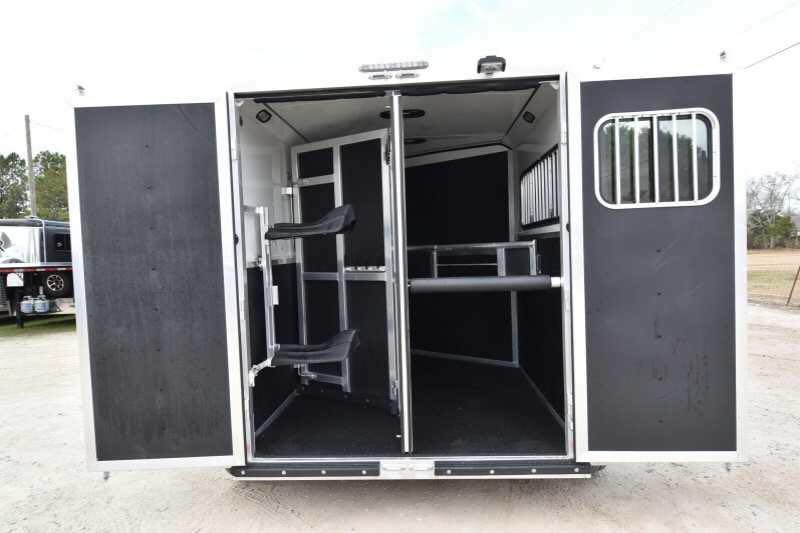2016 Shadow 2HBP 2 Horse Trailer image 15