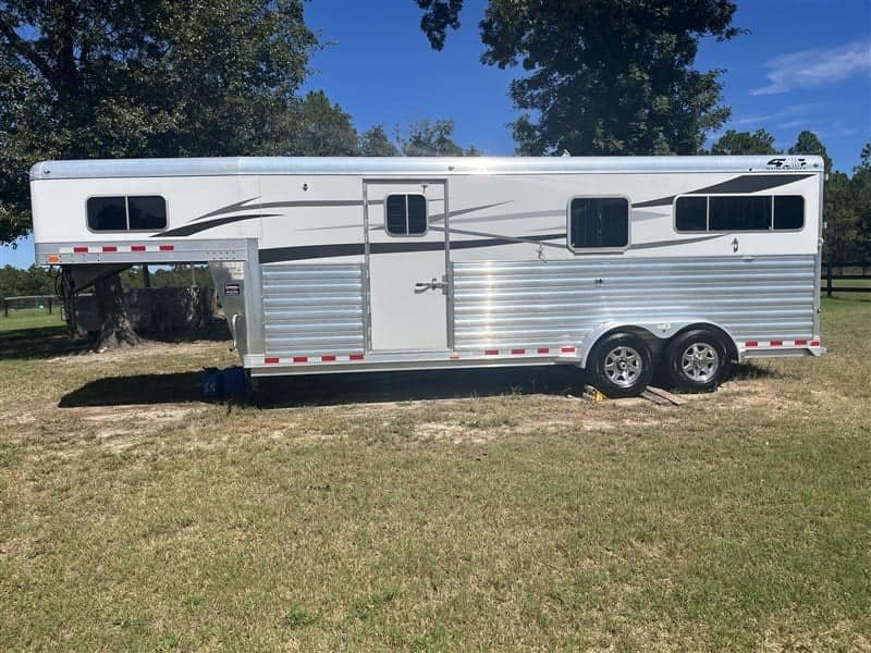 2019 4 Star 2+1 GN image 2