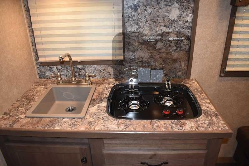 2022 Lakota Charger LQ 2 Horse Trailer with 9′ Short Wall image 12