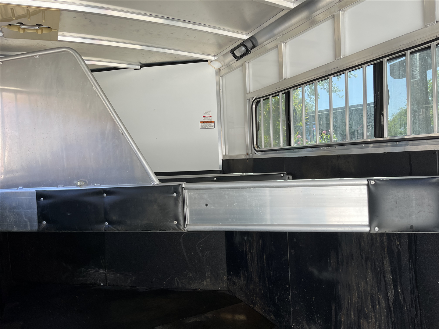 2013 Sundowner Trailers Sportman 3 Horse Triler image 3