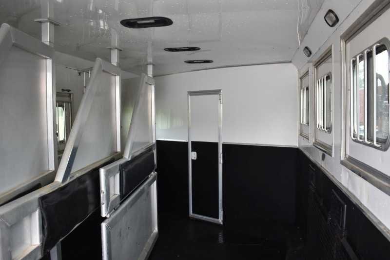 2013 Lakota Charger 8411LQ 4 Horse Trailer with 13′ Short Wall image 30