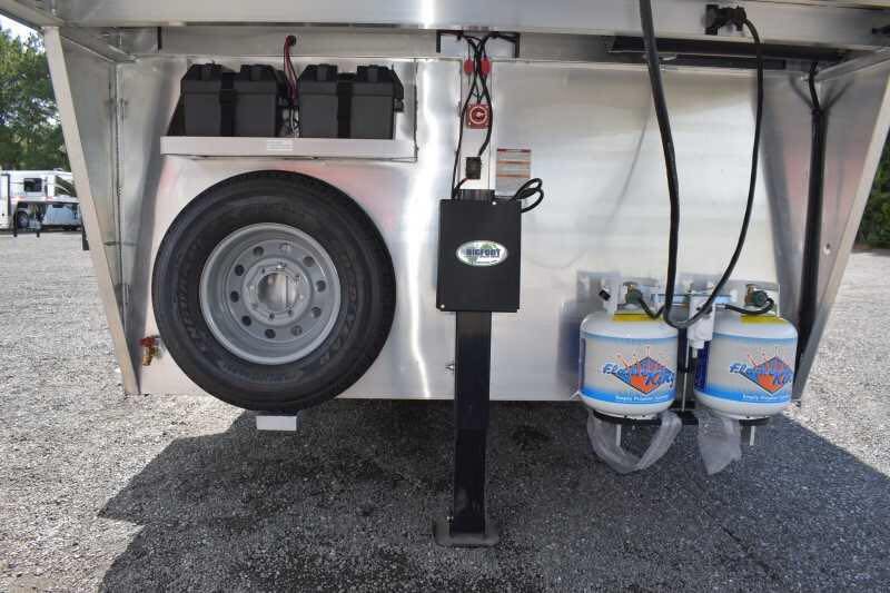 2020 Lakota Colt 8209SO 2 Horse Trailer with 9′ Short Wall image 12