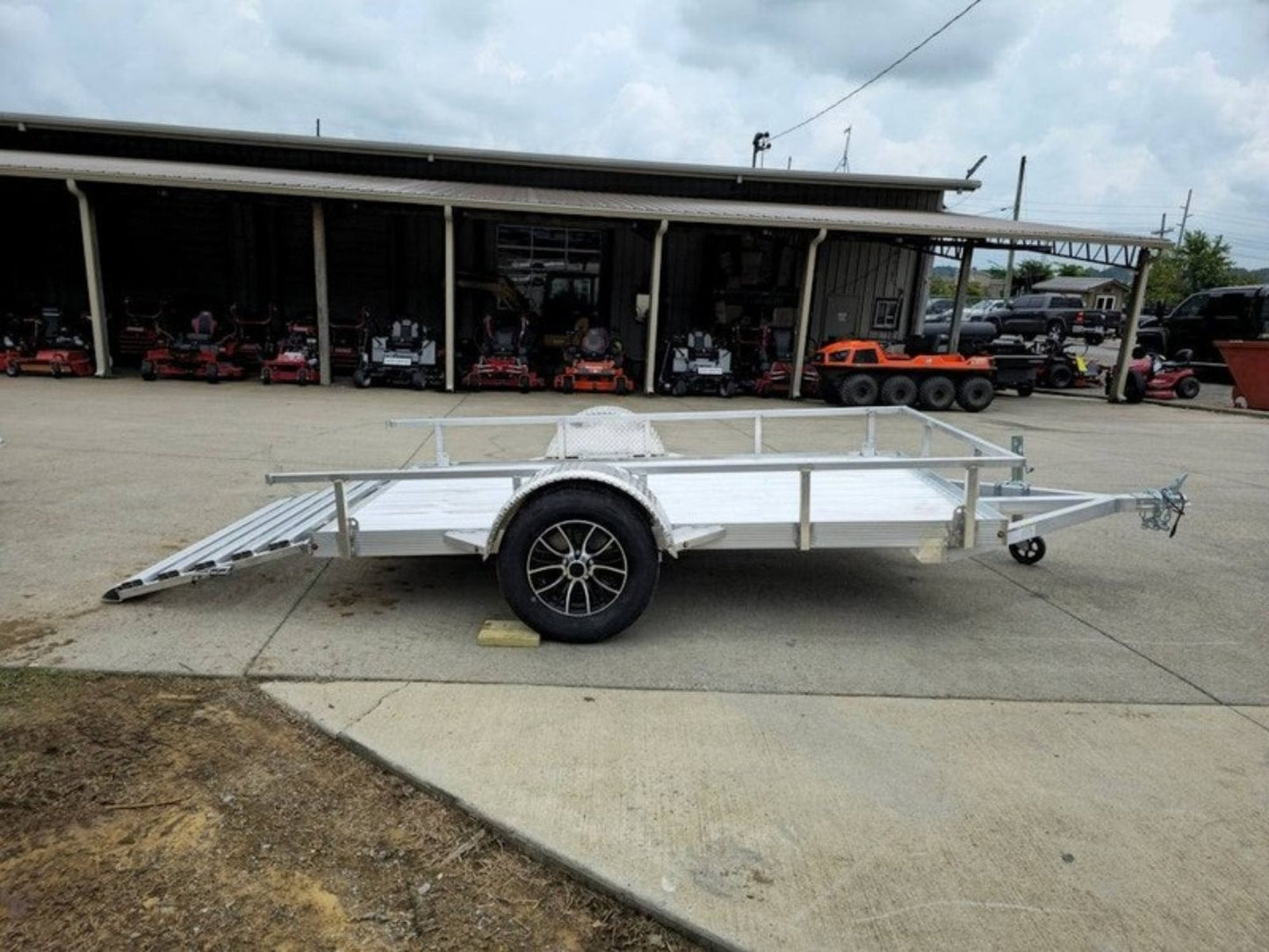 5' x 10' Aluminum Utility Trailer W Gate and Mag Wheels 3500lb Axle image 16
