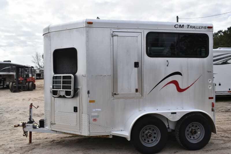 2001 CM Odyssey 2 Horse Trailer image 9