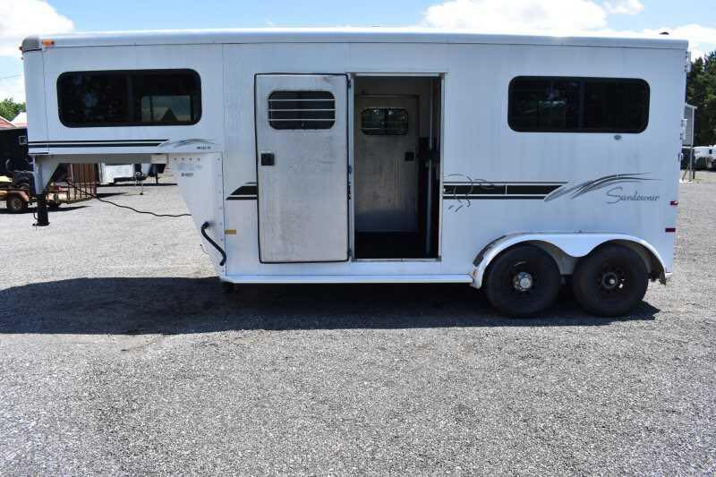 2000 Sundowner 7204GNST 2 Horse Trailer image 10