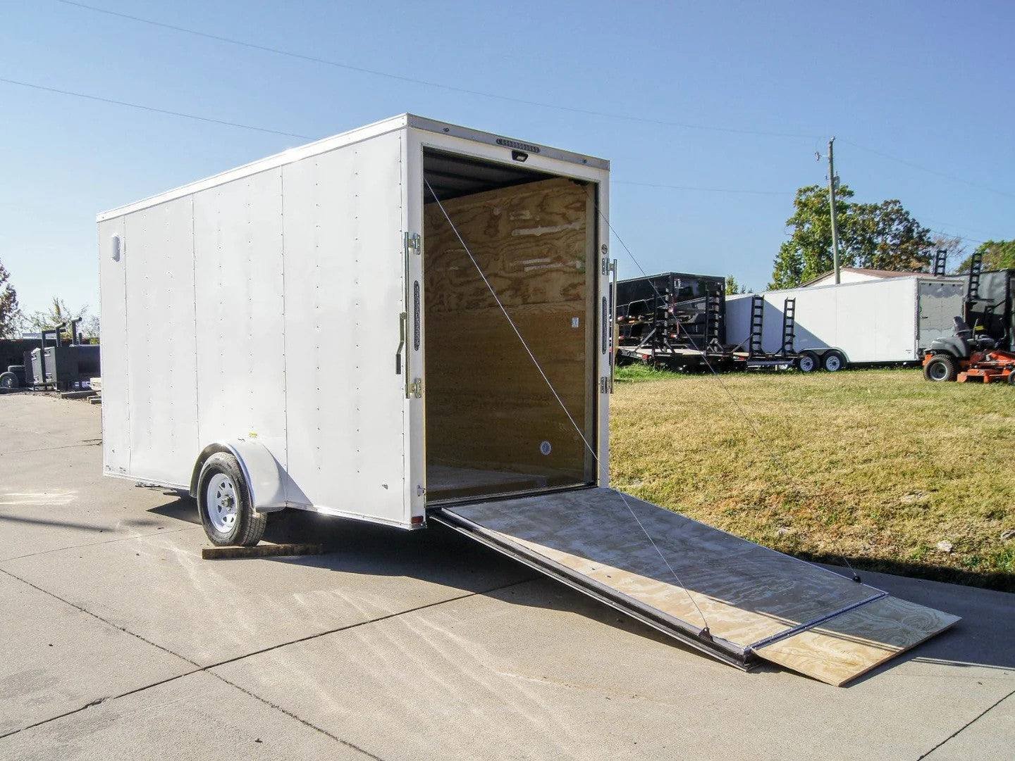 6x14 White Slant Top V-Nose Enclosed Trailer 3,500lb Axle image 7