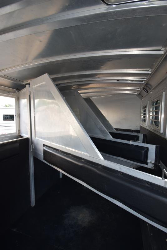 2008 C and C Trailers 4 Horse Bumper Horse Trailer image 12